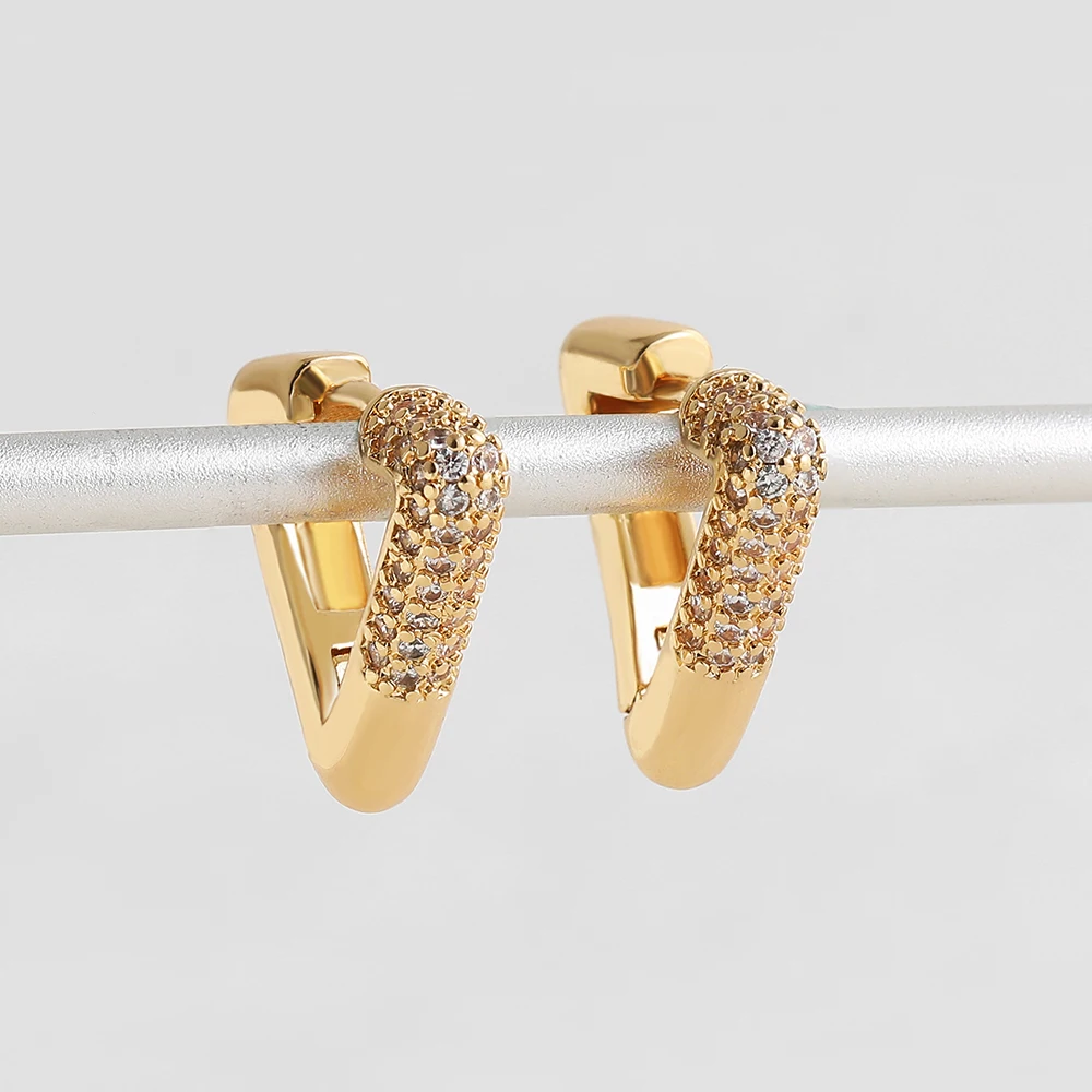 

Classics Inlaid Zircon Geometric Triangle Huggie Earrings Women Gold Color Pierced Ear Buckle CZ Hoops Earring Wedding Jewelry