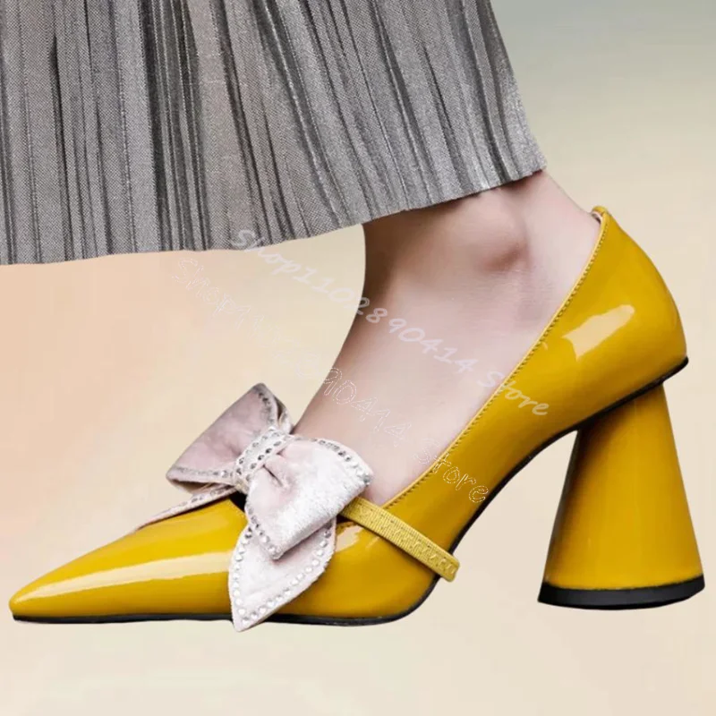 Женские туфли-лодочки с острым носком желтого цвета
