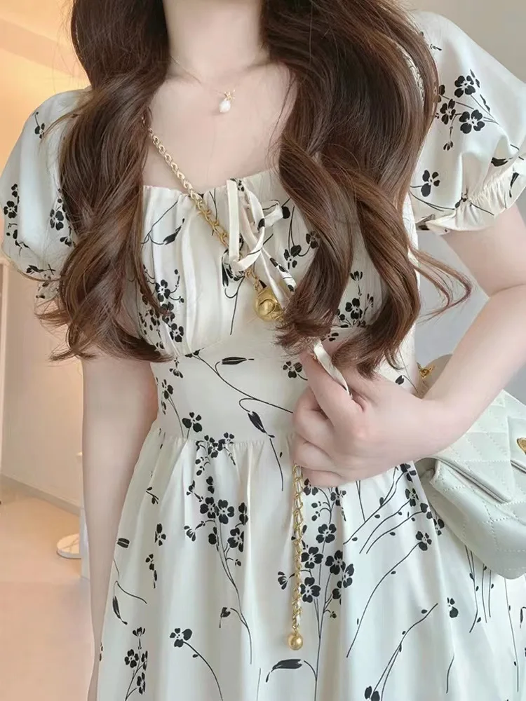 

Female Summer 2023 New First Love Fragmented Flower Dress Small Gentle Wind Snow Spin Long