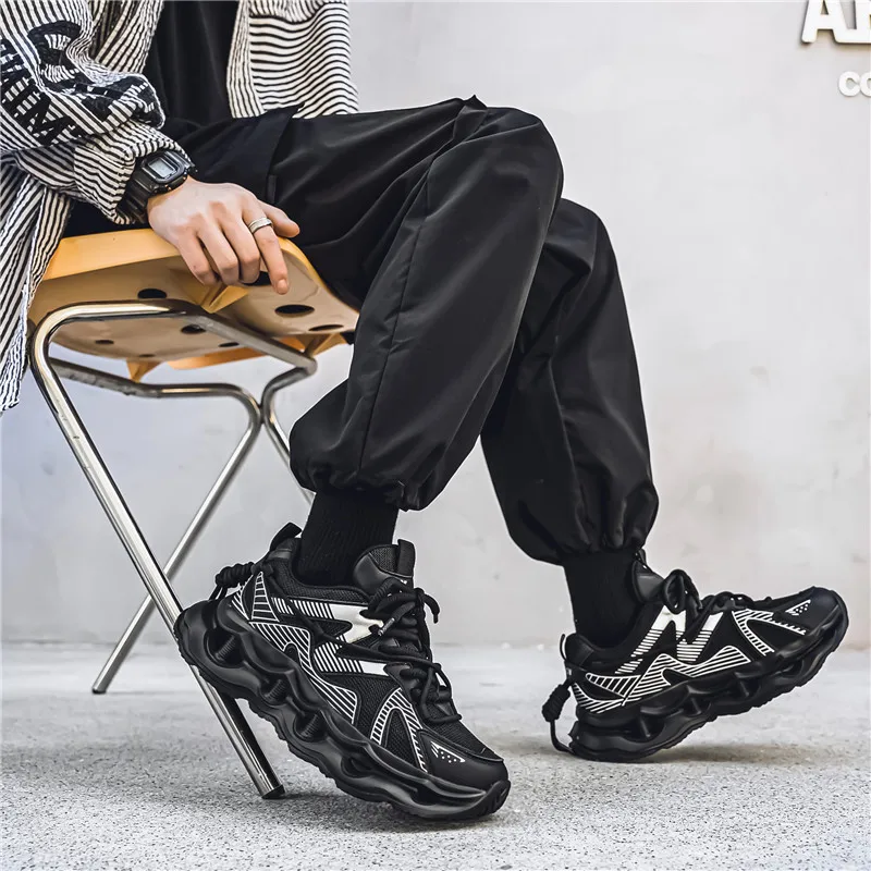 Студенческая повседневная спортивная обувь на мягкой подошве дышащая