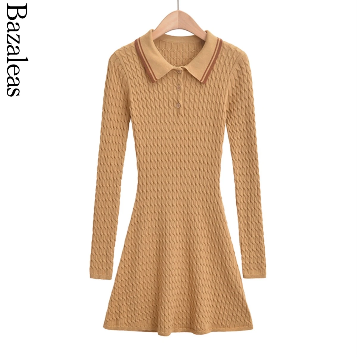 Женское трикотажное платье-свитер с воротником-поло и длинными рукавами