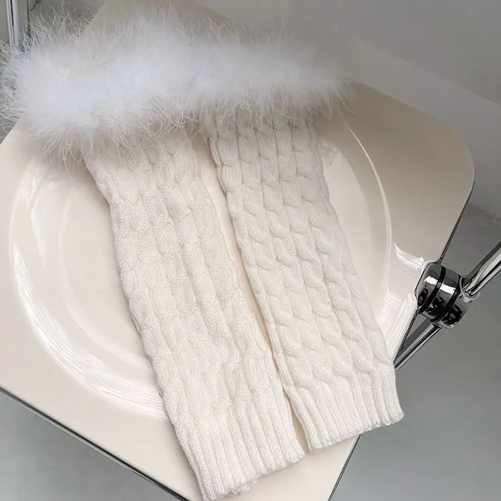 Рисунок 6 - Женское однотонное зимнее трикотажное