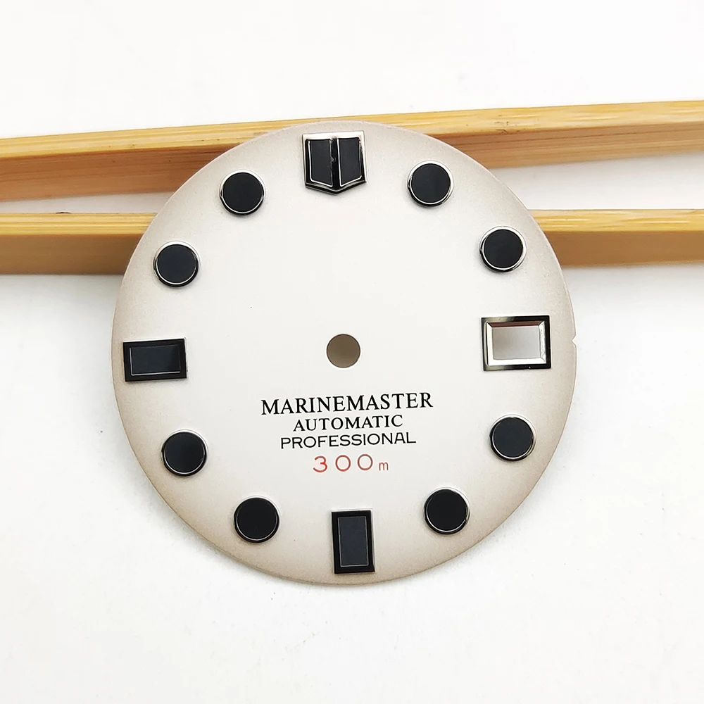 Modification Accessories Dirty 28.5MM Dial With Single Face Calendar Suitable For NH35/4R Movement White Panel Sports Waterproof