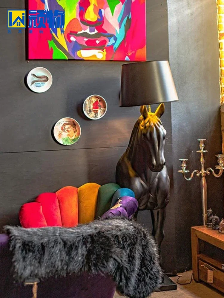 Halfling статуя лошади искусственная фотография