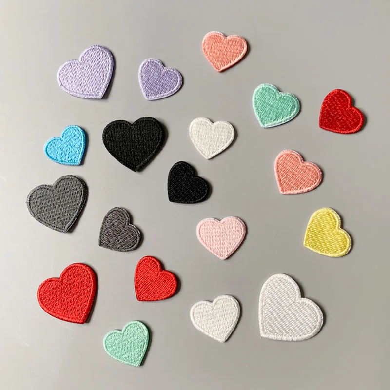 

50 шт., вышитые патчи в форме сердца