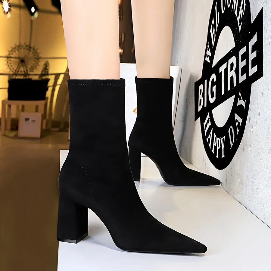 

European and American Fashion Simple Versatile Block Heeled High Heeled Suede Pointed Sexy Nightclub Boots