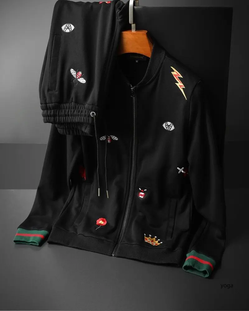 

Spring And Autumn Trend Personality Small Bee Embroidery Casual Men's Suit Wild Sweater Jacket Trousers Two-piece Set In