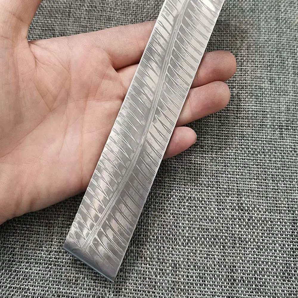 

DIY Knife Making Material Sandwich Steel Knife Blade Blank Has Been Heat Treatment Rose Fishbone Cloud Wave Style Damascus Steel