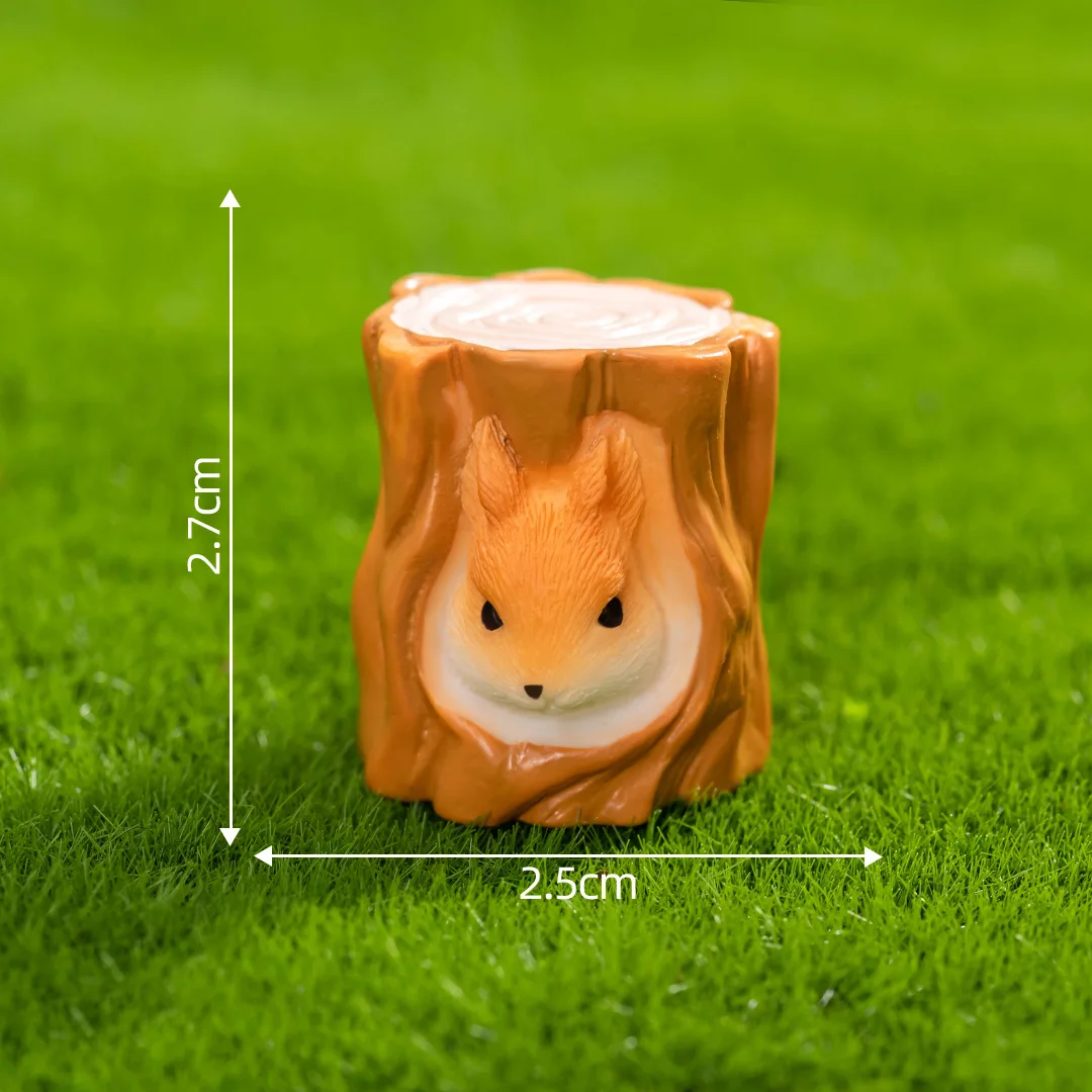 

Миниатюрная фигурка белки с шишками MOONBIFFY