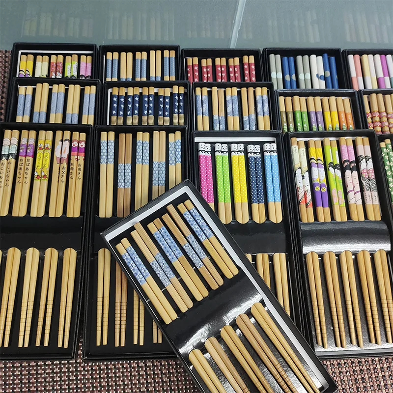 

5 Pairs Reusable Chinese Classic Wooden Chopsticks Traditional Vintage Handmade Natural Bamboo Chopsticks Sushi Kitchen Tools