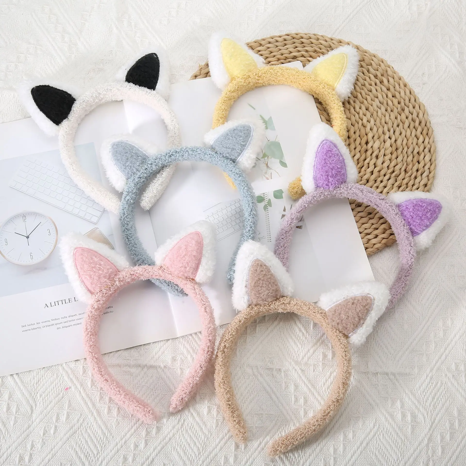 

New Korean Fashion Cute Cat Ears Plush HairBand Headwear