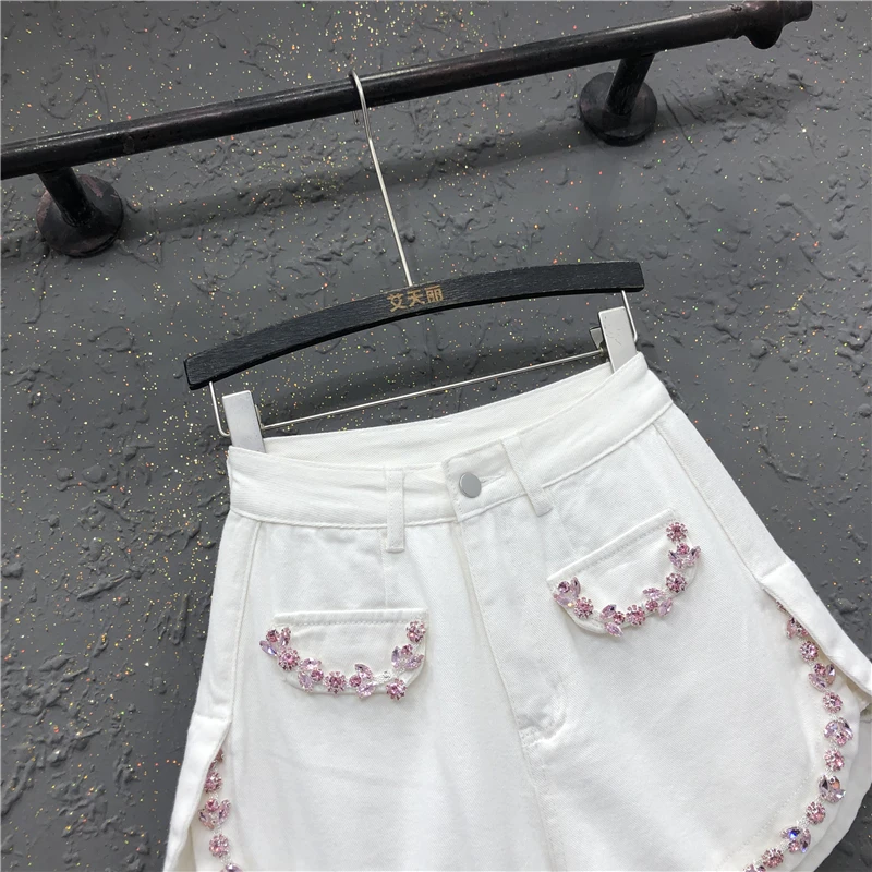 Western Style Shorts Diamond-Embedded Decorative Denim Shorts for Women 2023 Summer New Loose Slimming High Waist Wide Leg Pants