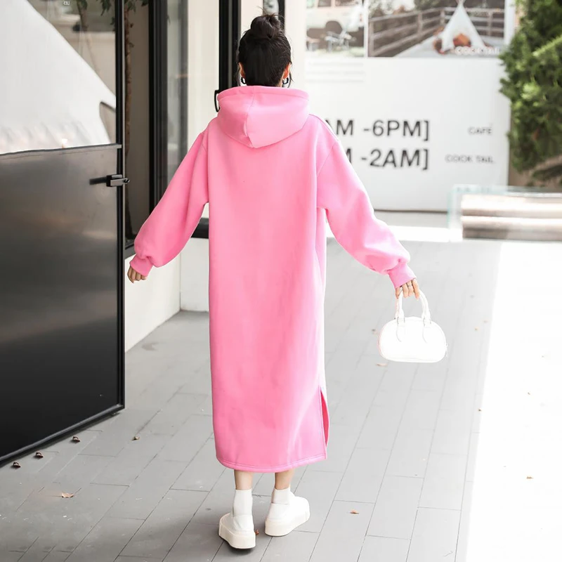 Рисунок 2 - Теплое флисовое зимнее платье с капюшоном