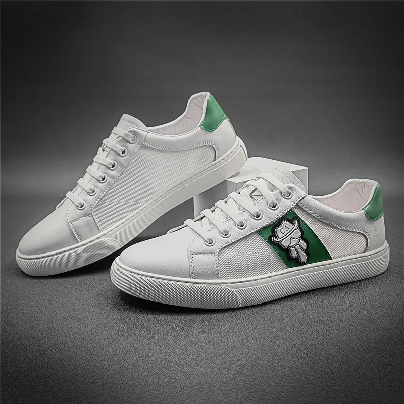 

Luxury brand genuine Small white leather flat new summer casual board men's shoes