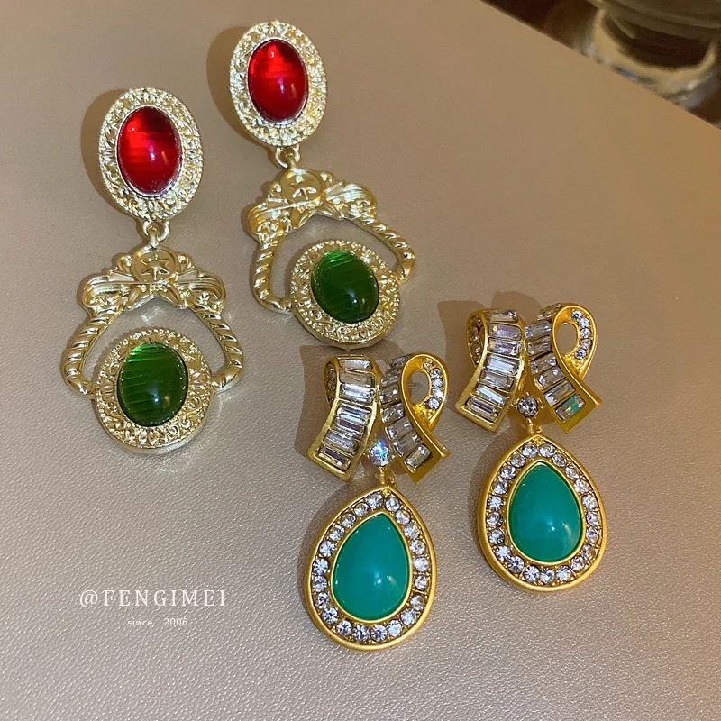 

Silver Needle European and American Exaggerated Temperament Diamond Geometric Earrings Earrings Earrings New Trend Earrings