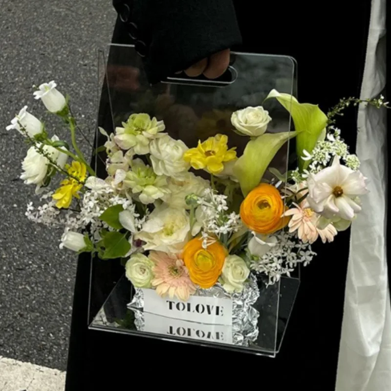 

Прозрачный акриловый бокс для цветов