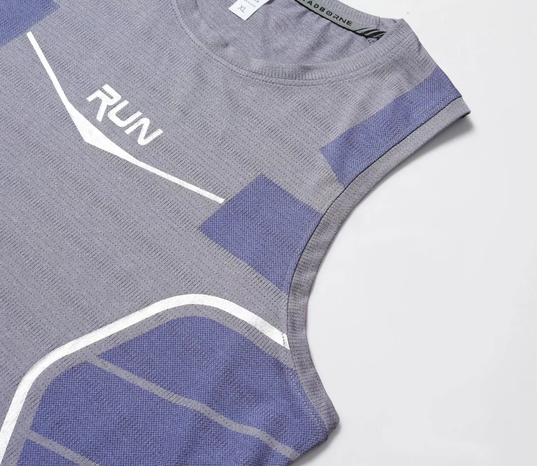 High Quality Polyester Men Running T Shirt Quick Dry Fitness Shirt Training Exercise Clothes Gym Sport Shirt Tops Lightweight