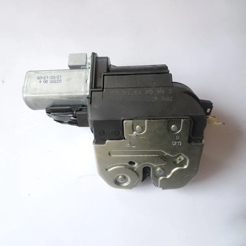 

Car Upper spring lock 2015-Por sch eCa yen ne 3.6T 4.8T 3.0T trunk lock block assembly trunk lock machine car door lock block