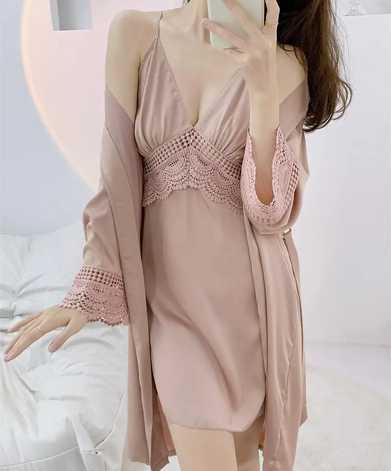 Комплект из двух предметов ночная рубашка женский кружевной халат сатиновый