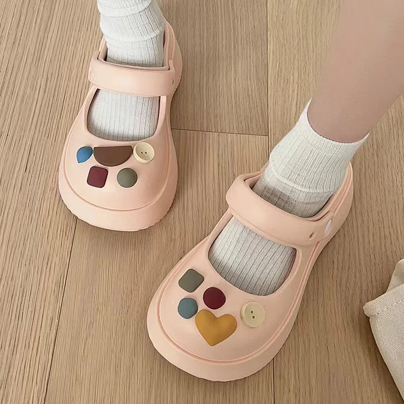 Женские сандалии с перфорацией летние Нескользящие босоножки мультяшным