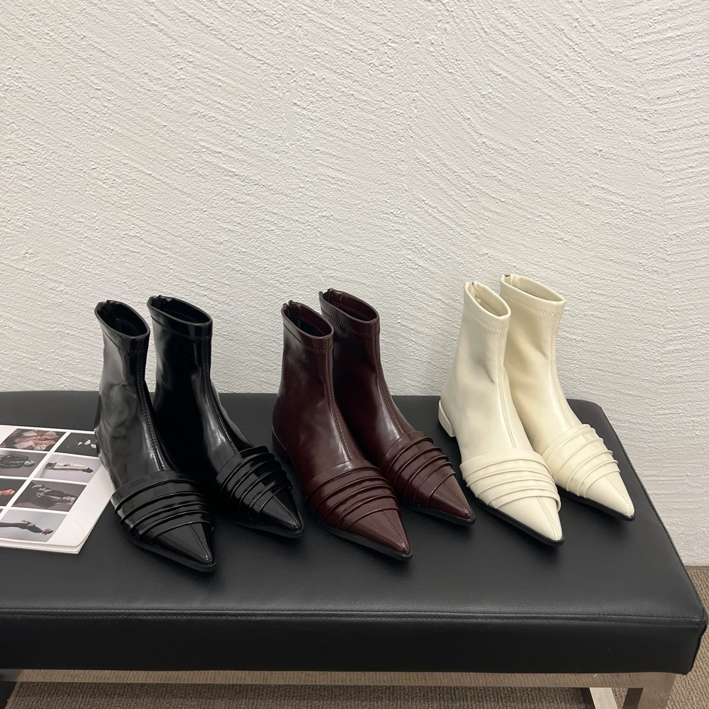 

Новинка Осень-зима 2022, женские ботильоны, модные плиссированные короткие ботинки с острым носком и молнией сзади, мягкие кожаные эластичные...