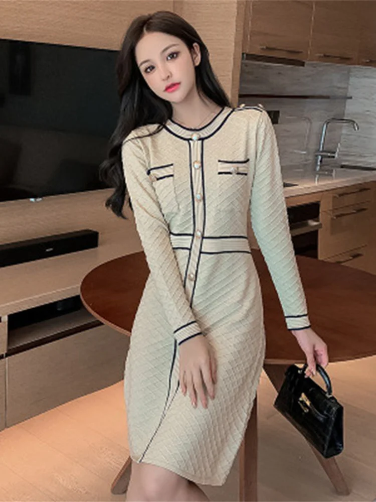

2022 Women Autumn Vintage Knitted Dress O-Neck Long-sleeved Bright Silk Bead Knee-Length Dresses Casual Elegant Slim Solid Color