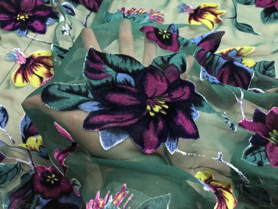 Ткань плюш из натурального шелка королевский синий фиолетовый темно-зеленый фон