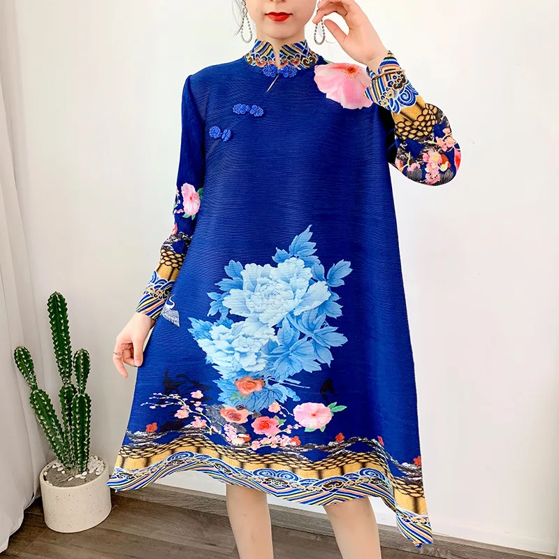 

Pleated New Summer Women's Wear Ethnic Style, Western Style, Noble Dress, Red Large Dress