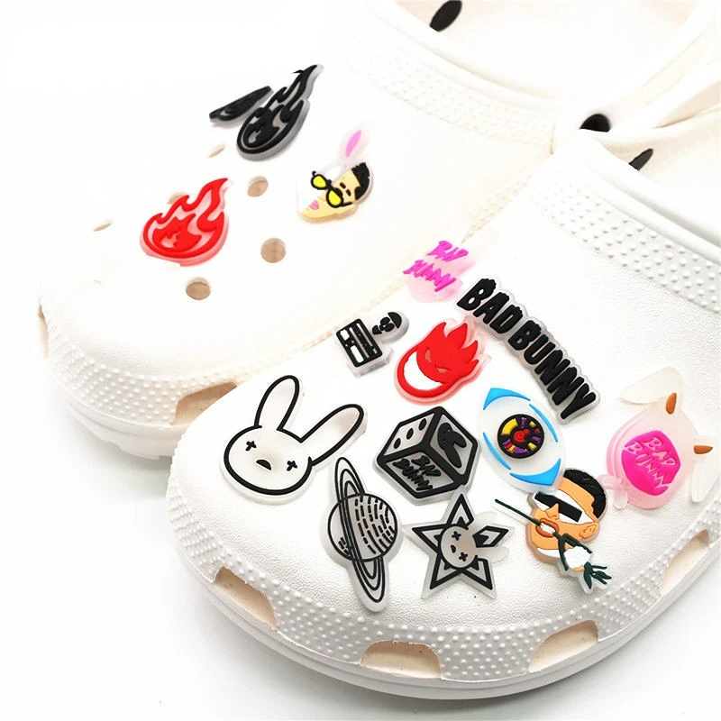 

Novelty Luminous Shoe Charms Accessories Bad Bunny Stars Dice Planet Shoe Buckle Decoration for Croc Jibz Kids Party Xmas Gifts