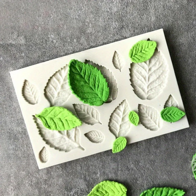 

Силиконовая форма для шоколада "Листья розы"