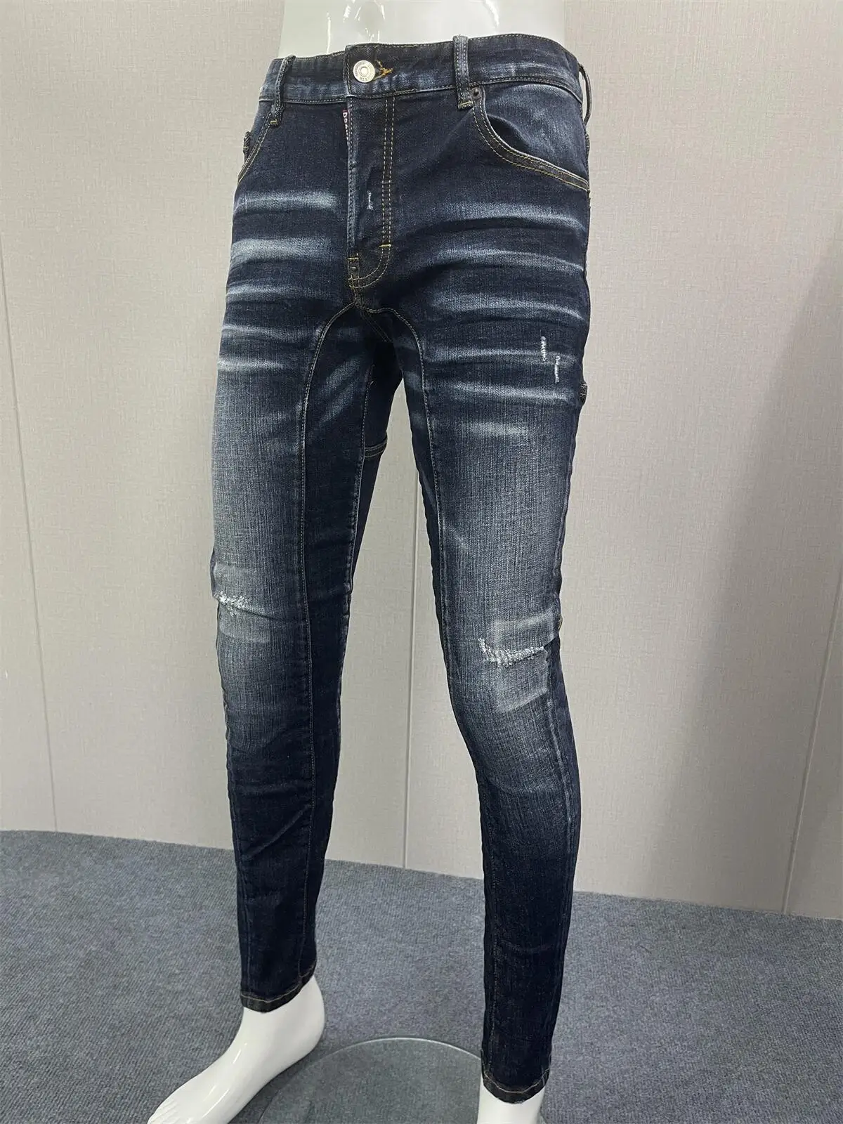 

2023 New D2 Jeans Long Pants Men's Slim Fit, Wash, Micro Elastic, Casual Imprint, Car Scramble Patch, Trendy and Fashionable