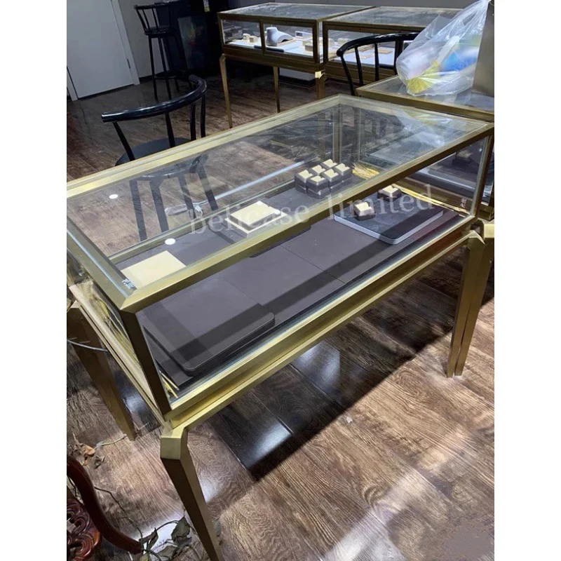 Изготавливаемый на заказ современный фотографический стеллаж для магазина