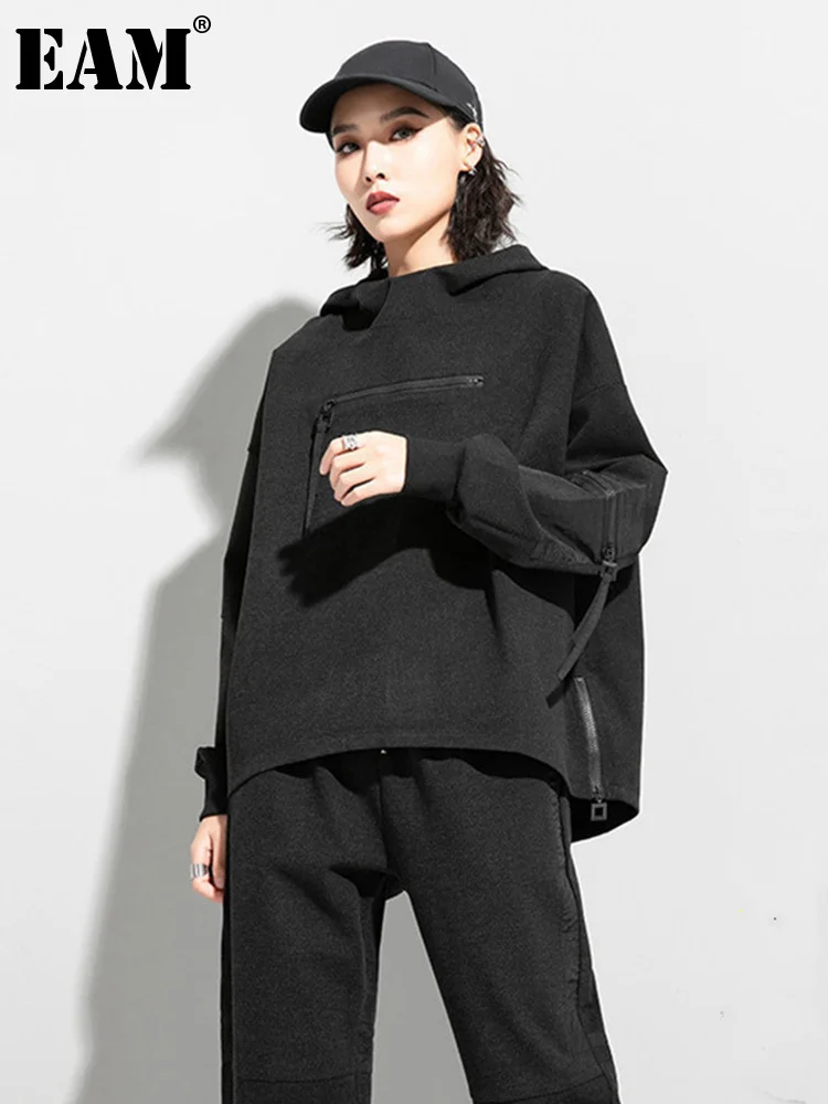 

[EAM] Loose Fit Spliced Zipper Sweatshirt New Hooded Batwing Sleeve Women Big Size Fashion Tide Spring Autumn 2022 1DD1336