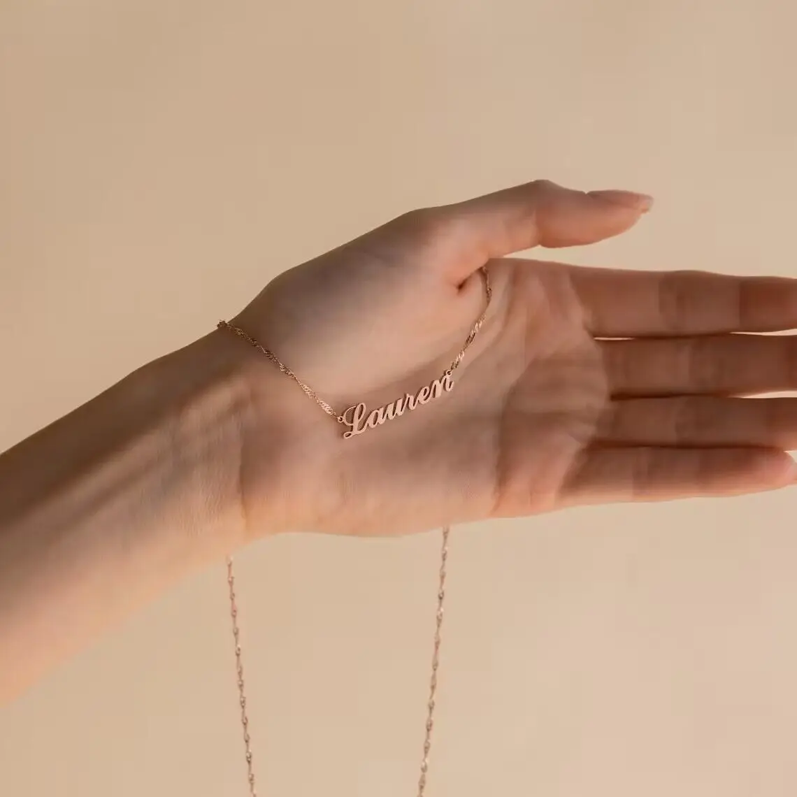 Рисунок 4 - Ожерелье с именем для женщин на заказ