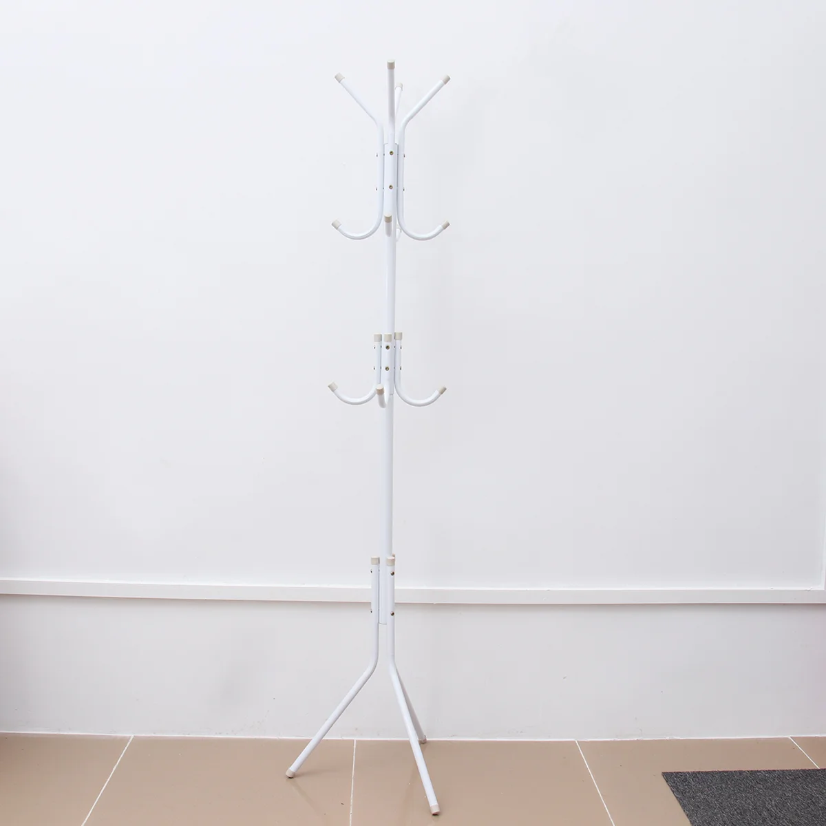 

Iron Coat Stand Tree Holder Hanger Tree Branch Hat Rack 12 Hooks Clothes Organizing Rack for Home Bedroom (White)