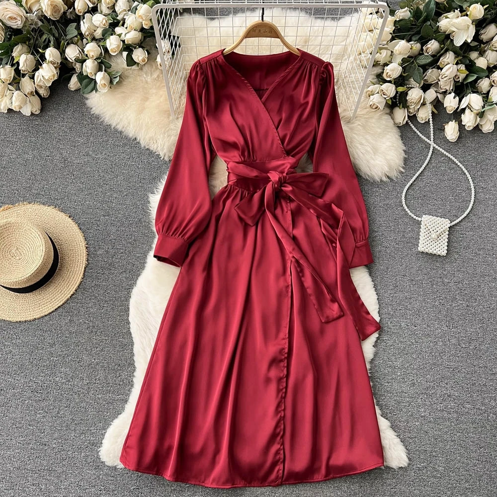 

V-neck long-sleeved dress temperament A-line maternity midi dress one