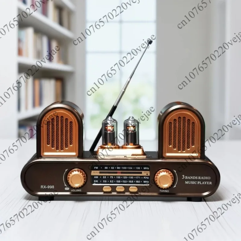 Фото Стереофоническая двухканальная FM-радиостанция с Bluetooth и поддержкой средних и коротких волн №1