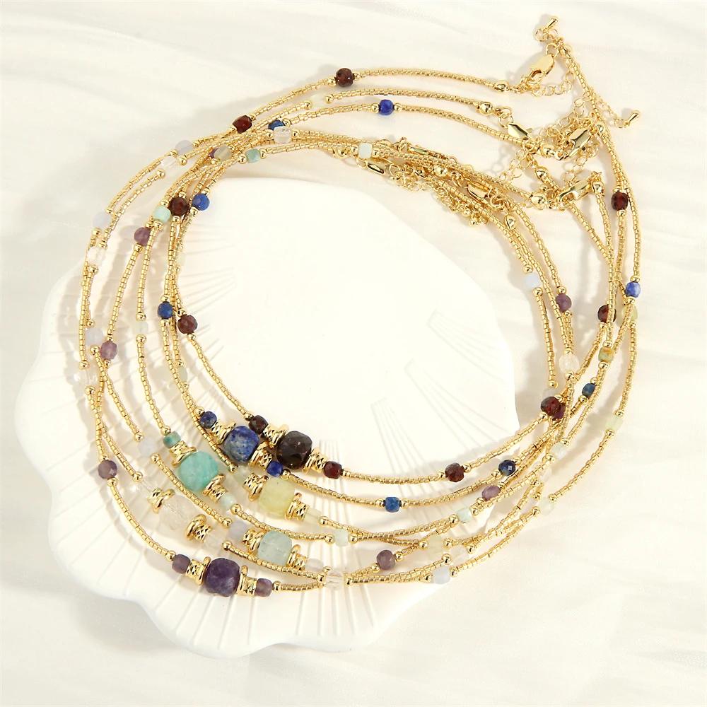 

Retro Irregular Natural Stone Beads Necklace Fashion Creative Design Glass Rice Beaded Neck Chain Charm For Women Jewelry Gifts