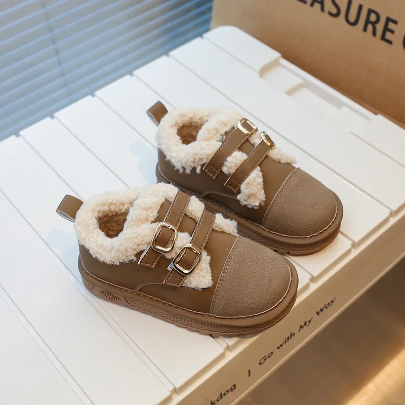 Детская меховая обувь из лакированной кожи зима 2024 теплая пушистая плюшевая