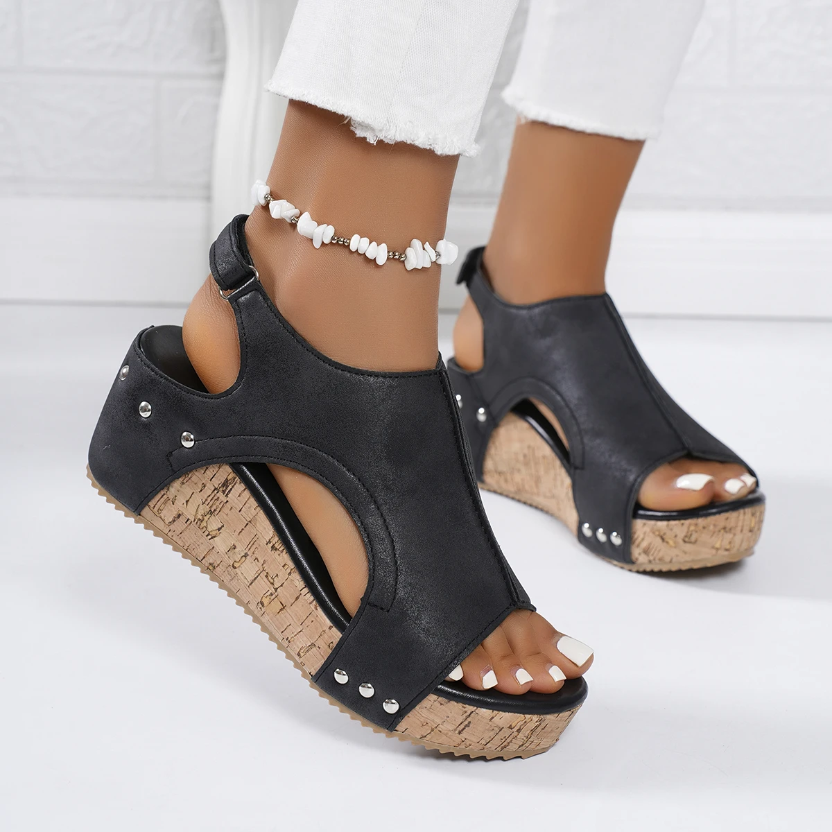 Сандалии женские на платформе удобные босоножки танкетке с перекрестной пряжкой