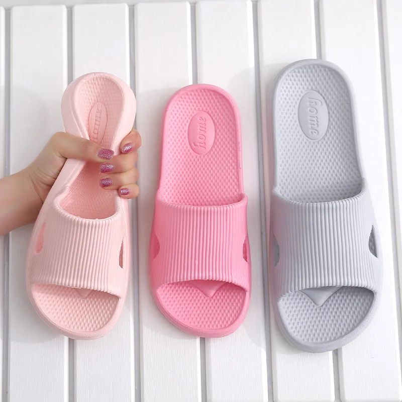 

2022 New Women Bathroom Slippers Summer Indoor Home Slippers Non-slip Plus Size Soft Bottom Sandals Comfortable Couples
