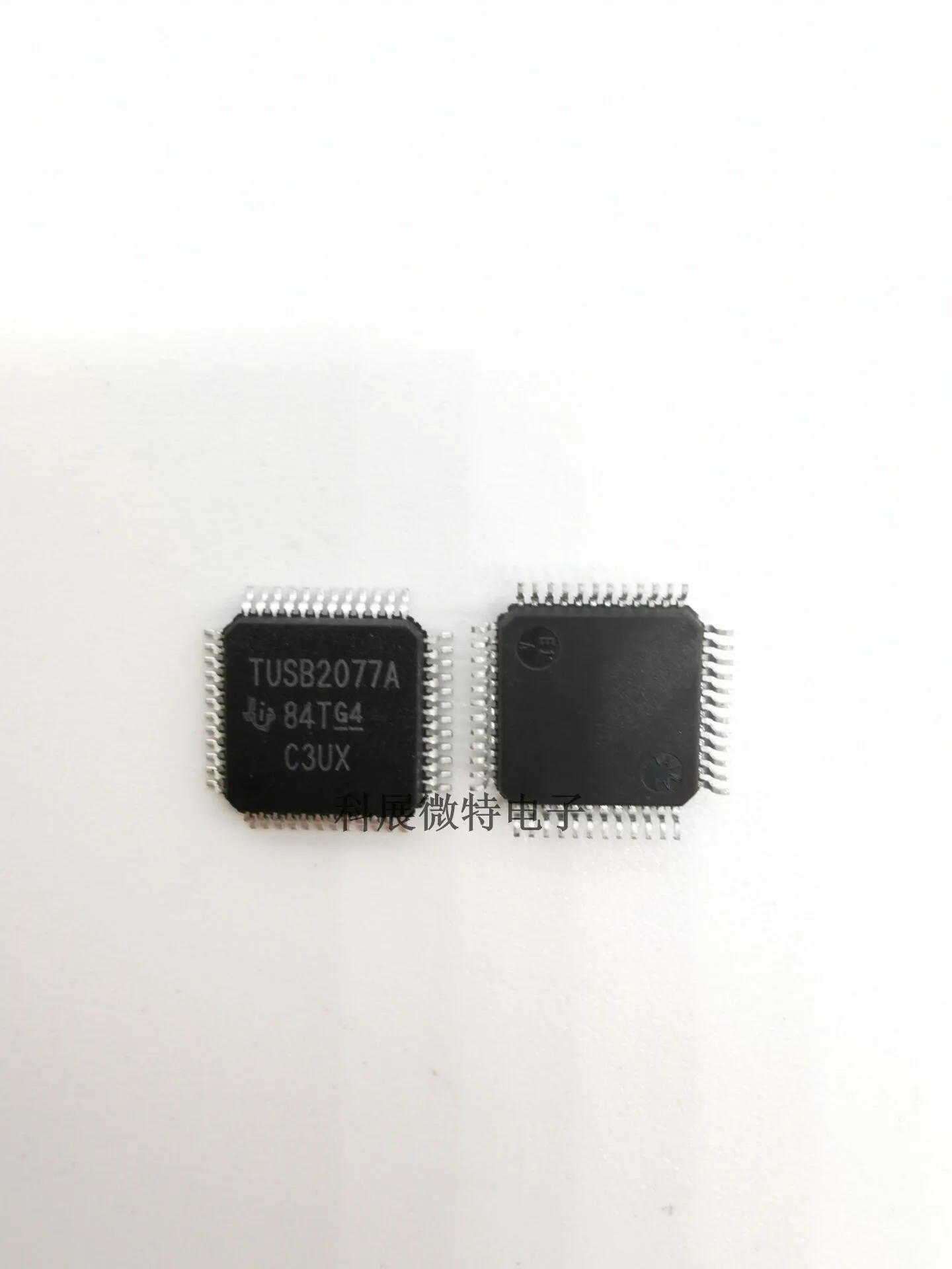 

TUSB2077APTR TUSB2077A LQFP-48 Integrated chip Original New