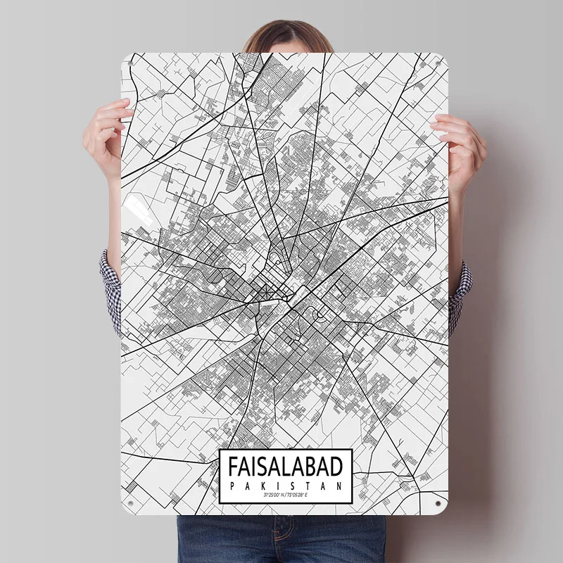 Фото Карта города Файсалабад, Пакистан, светлый жестяной плакат, настенное искусство на заказ, винтажные металлические вывески, ретро жестяная табличка для украшения комнаты, уютный декор №1