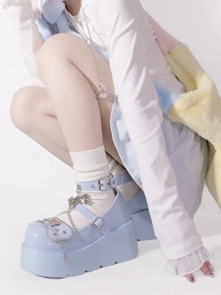 Модные туфли Y2K на платформе в стиле панк с металлическим украшением лидер продаж