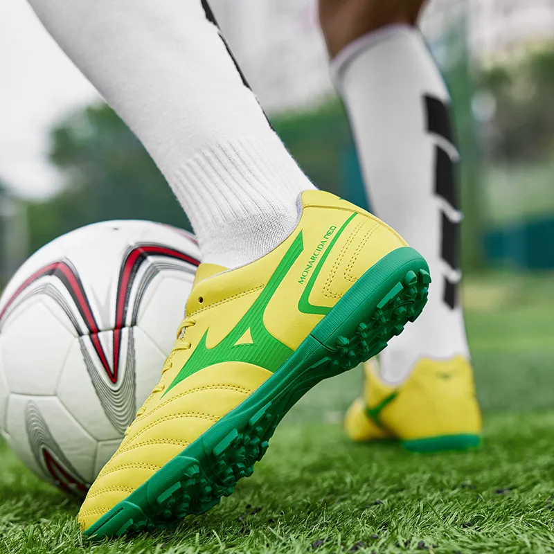 Professional Brand Yellow Lace-up Leather Soccer Shoes Men Breathable Non-slip Men's Football Training Shoes TF Futsal Shoes Man
