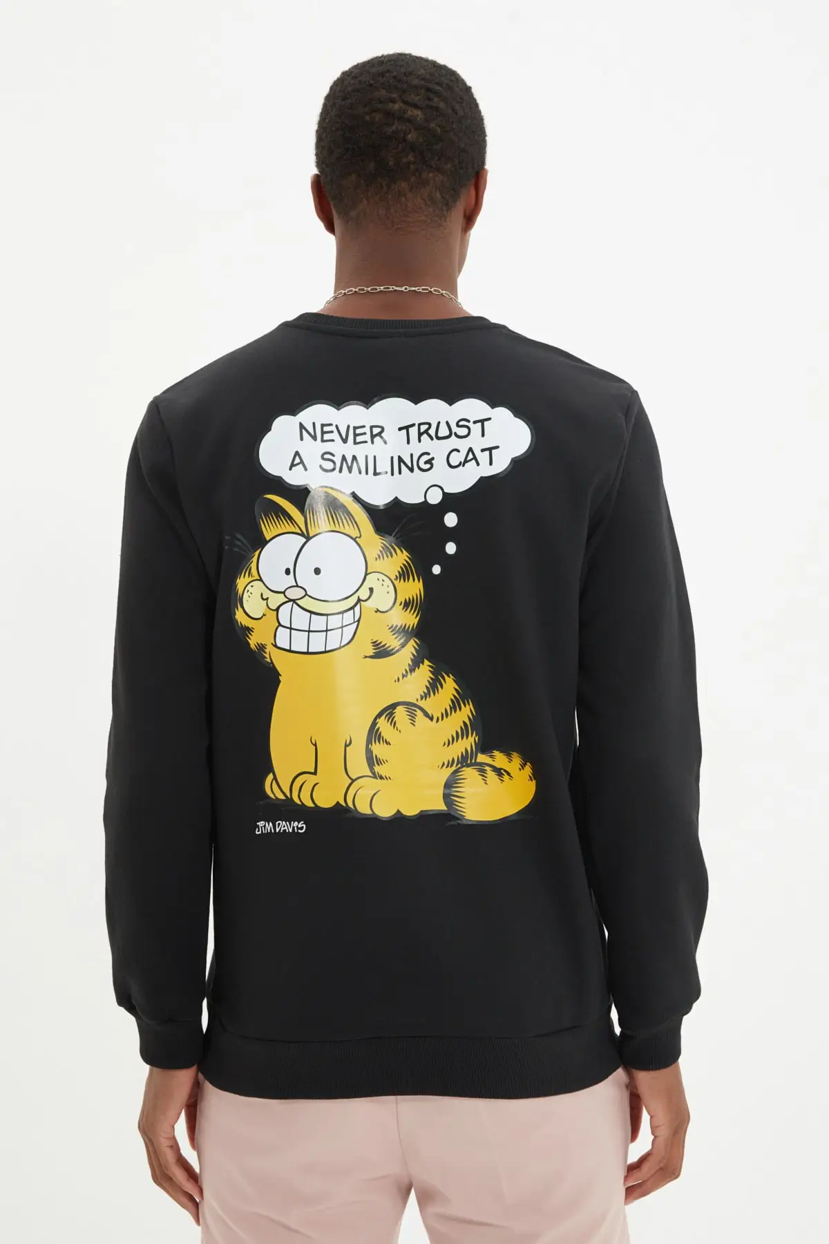 

Trendyol Male Licensed Garfield Printed Regular Fit Cycling Neck Sweatshirt TMNAW22SW1290