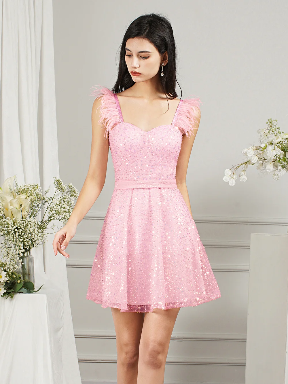 Изысканные короткие женские платья MisShow на бретелях с розовыми перьями, роскошное Летнее мини-платье для вечерние от AliExpress RU&CIS NEW