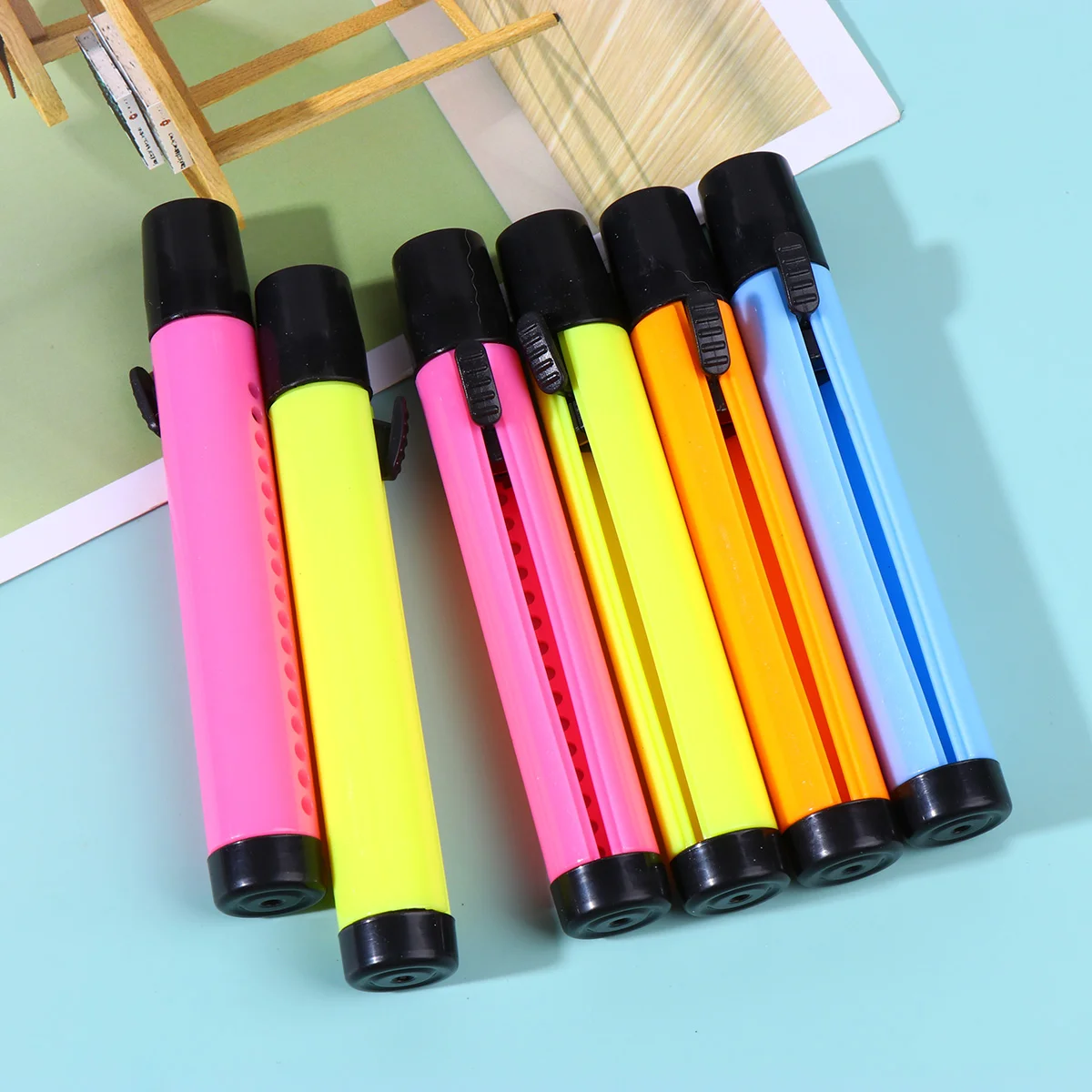 

6pcs Colorful Chalk Holder Adjustable Eco-friendly Plastic Chalk Storage Holder for Teaching (Random Color)