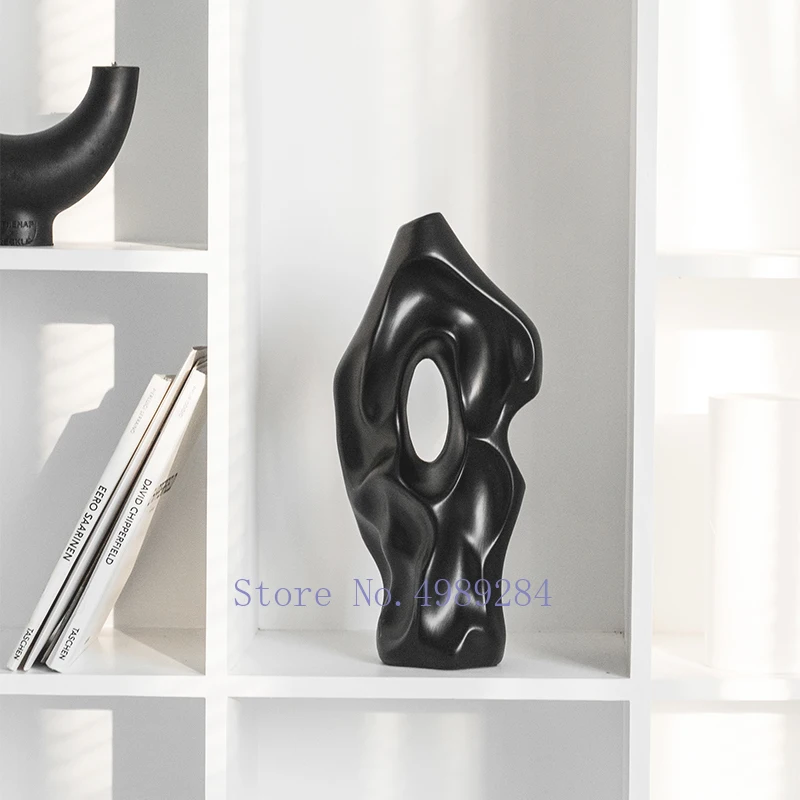 

Ceramic Vase Black and White Abstract Hollow Out Hole Handicraft Furnishings Flower Arrangement Accessories Home Decoration