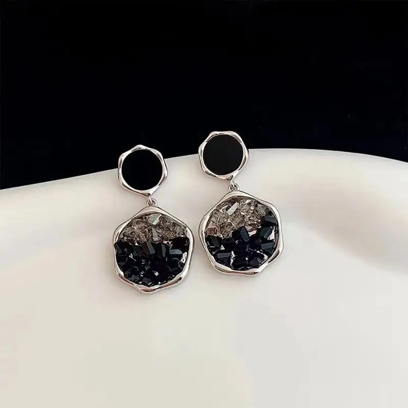 

Korean Fashion Jewelry Earring 2023 New Designer Luxury Stud Earrings For Women